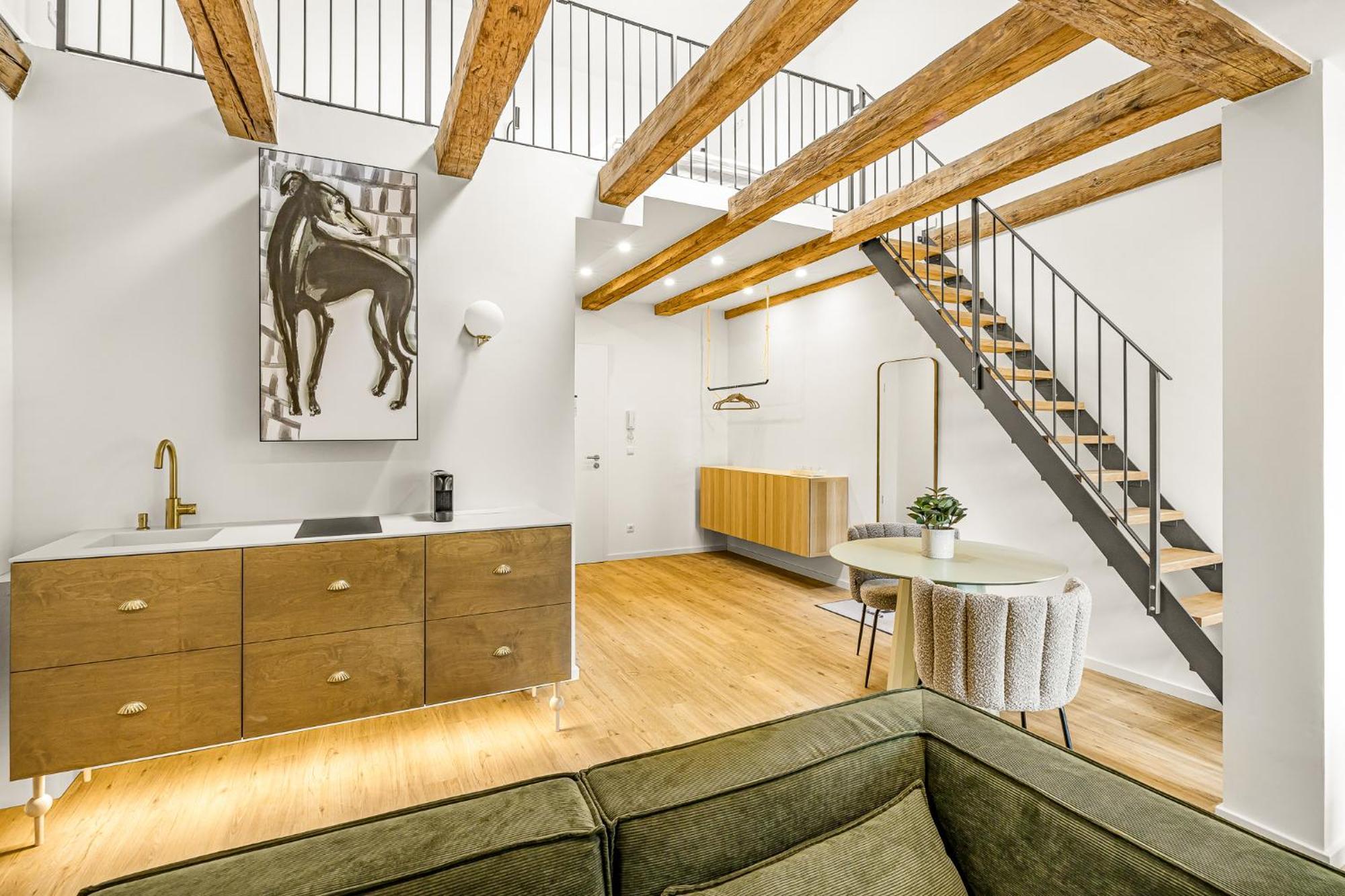 Loft-Apartment mit einem Schlafzimmer und einem Queensize-Bett
